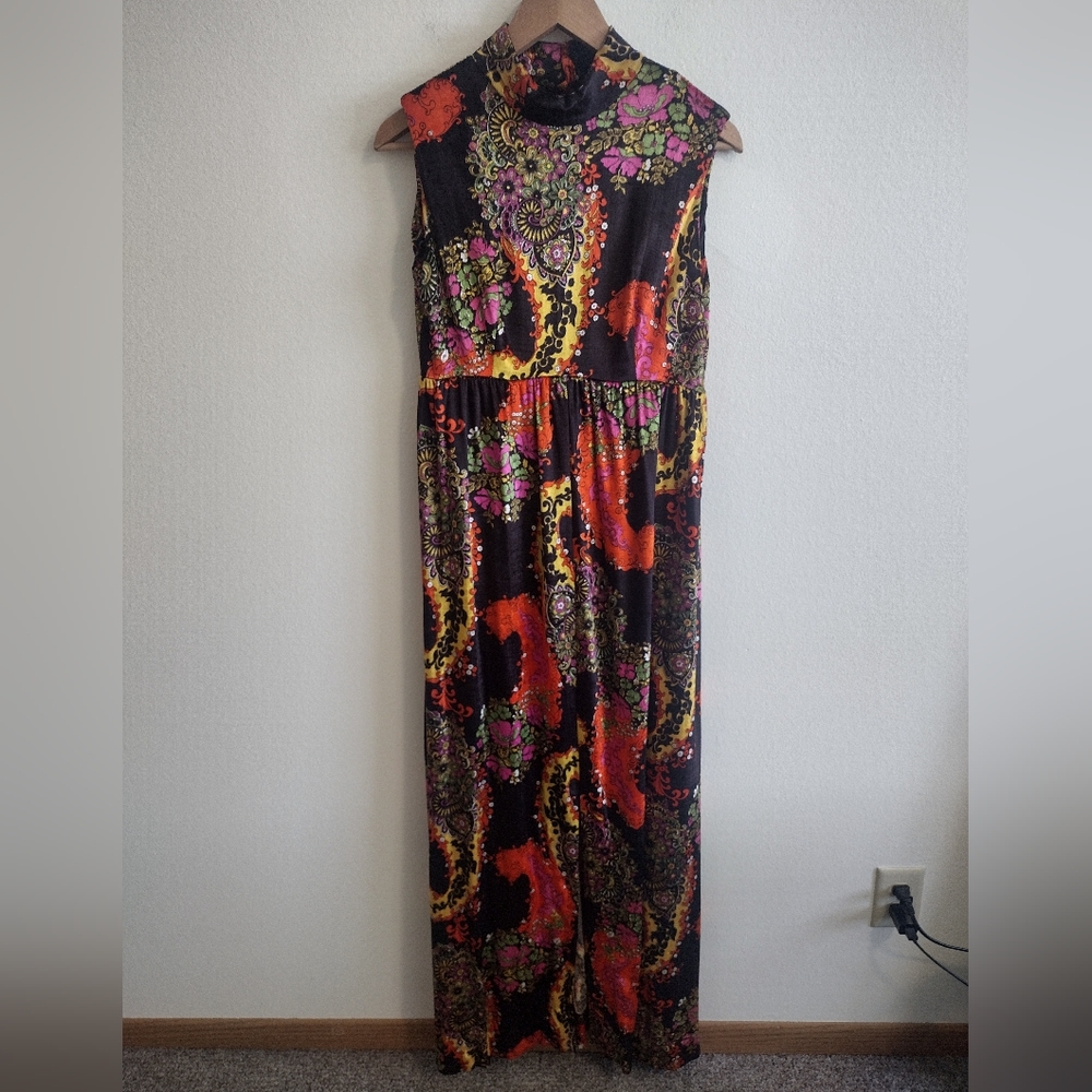 Vintage 70s bohemian floral maxi dress